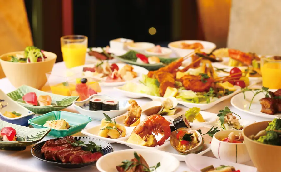 和洋60種、旬の美味が揃う