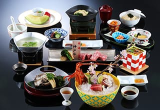 至福の恵み～神戸牛食べ比べと日本海と瀬戸内海が育んだ海の幸【中央館】